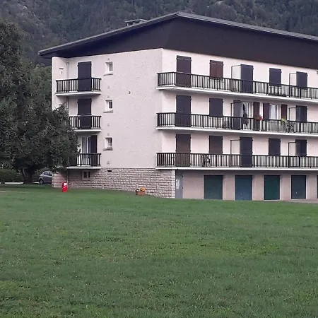 Apartment Renove Avec Balcon, Proche Navette Et Village, Parking Prive - 4 Pers, - Fr-1-737-8 *
